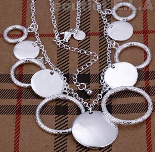 CIRCLE N ROUND CHARMS SILVER NECKLACE